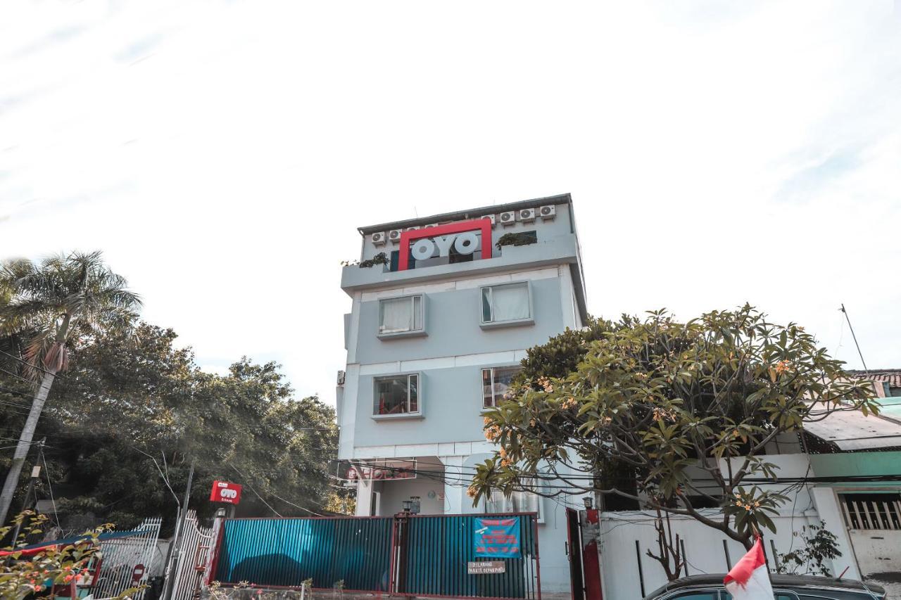 Hotel Oyo 208 G House Yakarta Exterior foto